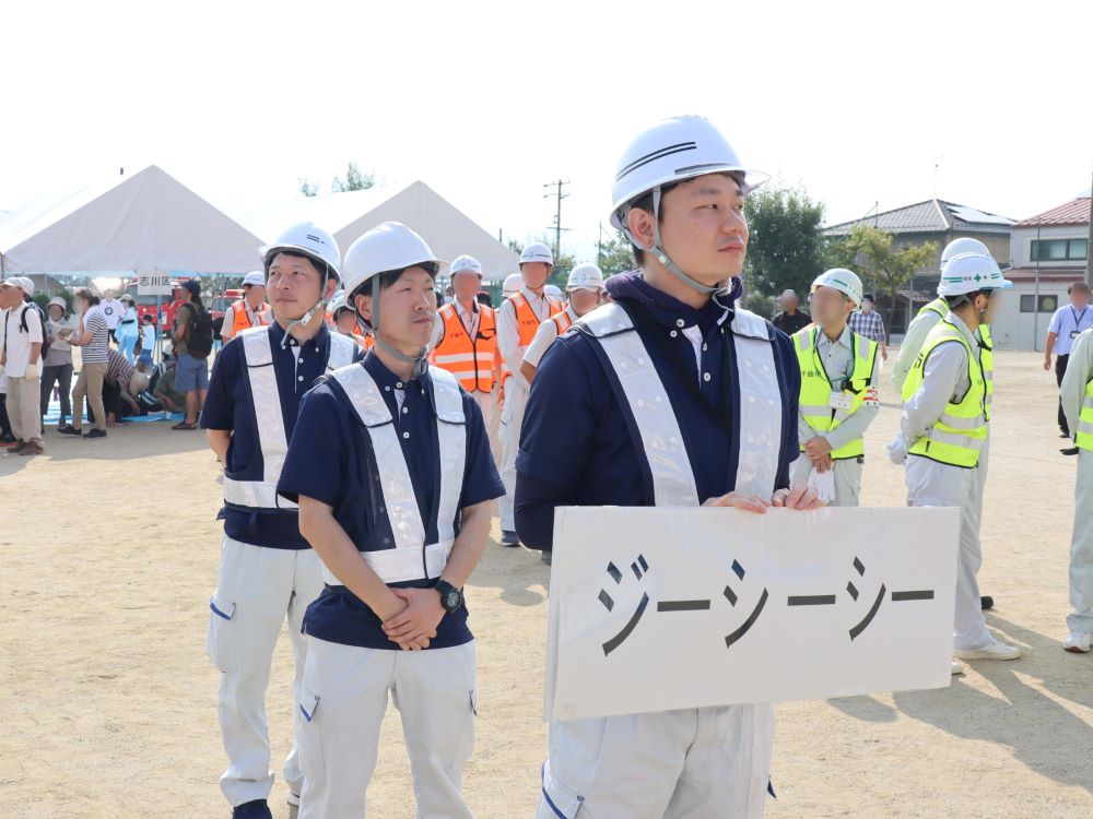 千曲市総合防災訓練_従業員待機中の写真